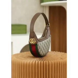Luxurious Gucci Handbag for Women